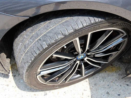 BMW i8 — photo 20