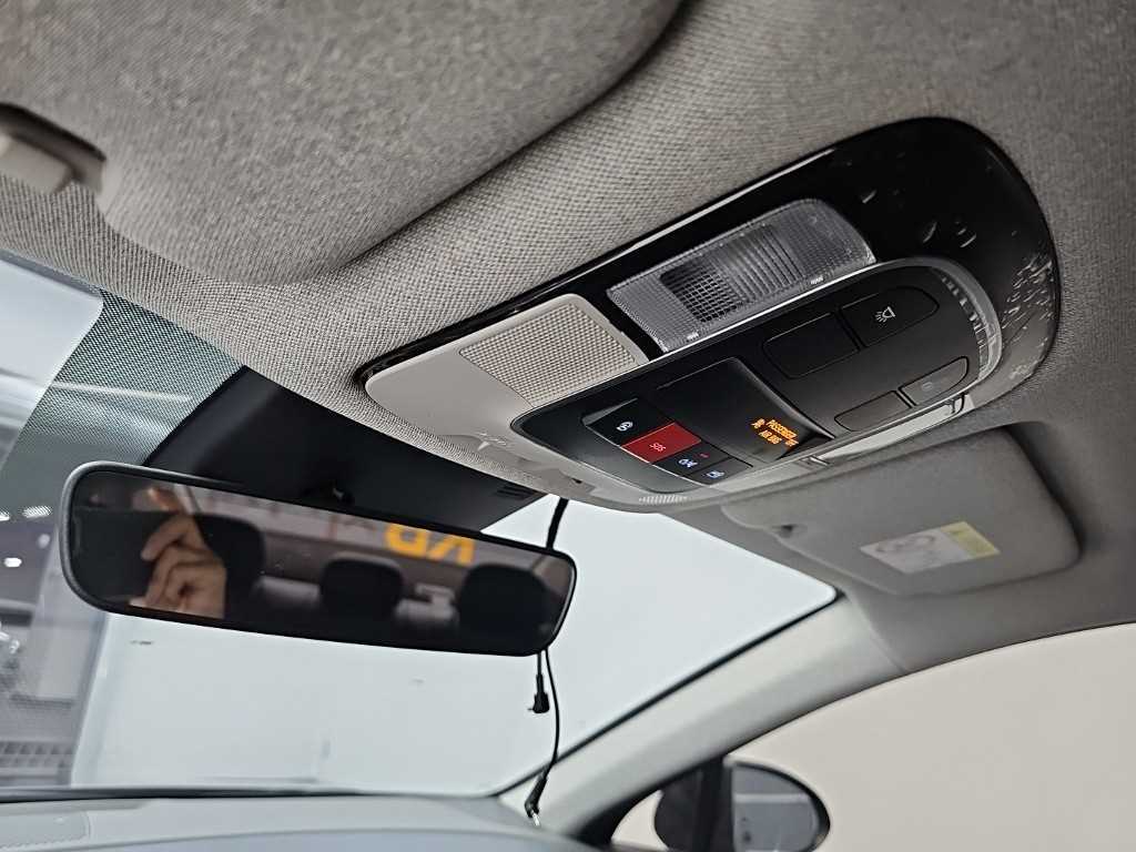 Hyundai Sonata — photo 16