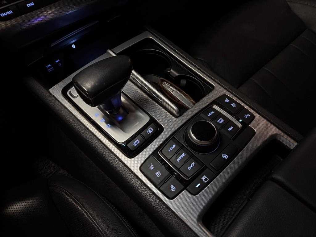 Genesis G80 — photo 13