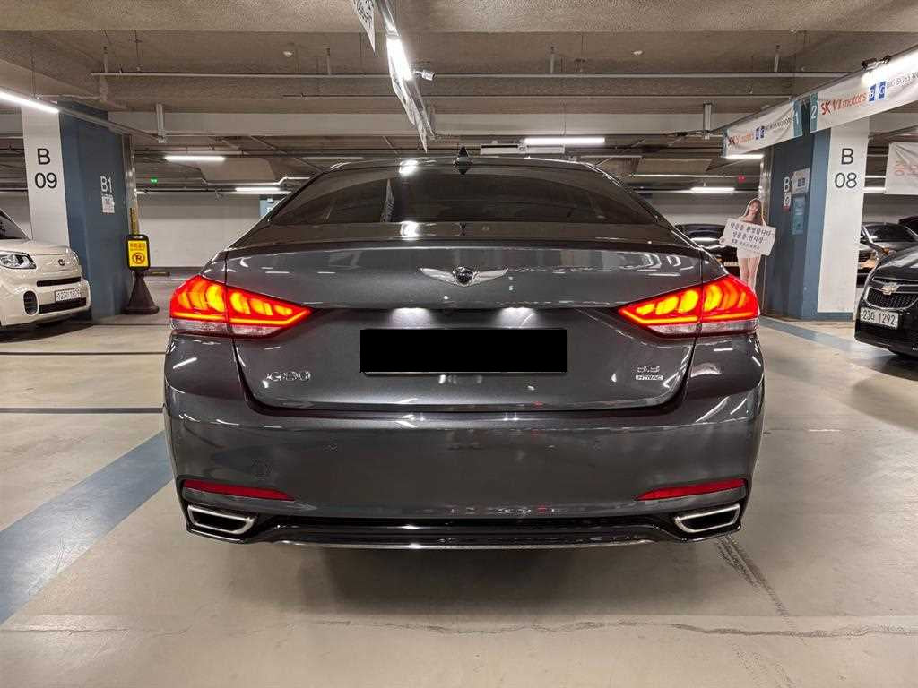 Genesis G80 — photo 20