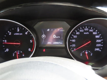 Kia Carnival — photo 05