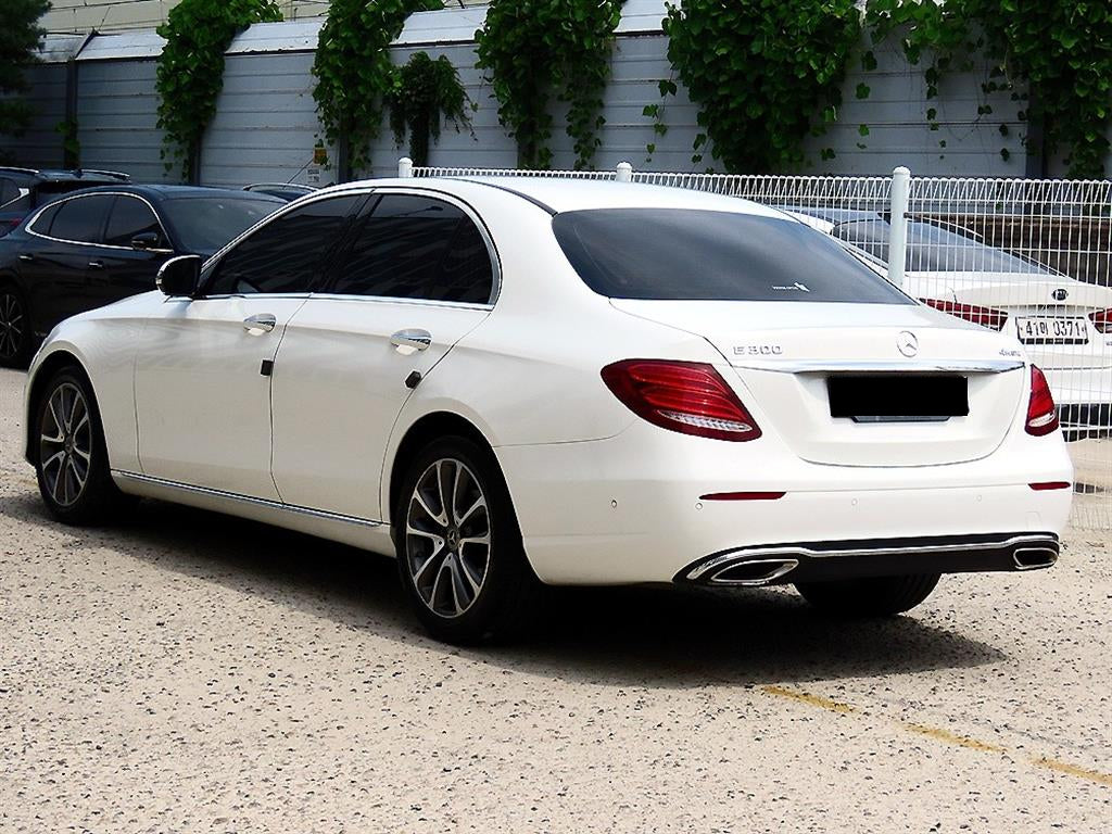 Mercedes-Benz E-Class — photo 03