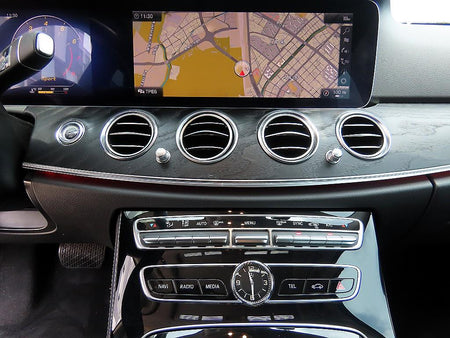 Mercedes-Benz E-Class — photo 14