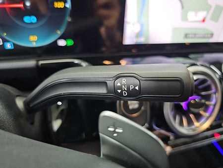 Mercedes-Benz EQA — photo 08
