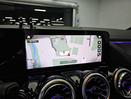 Mercedes-Benz EQA — photo 14
