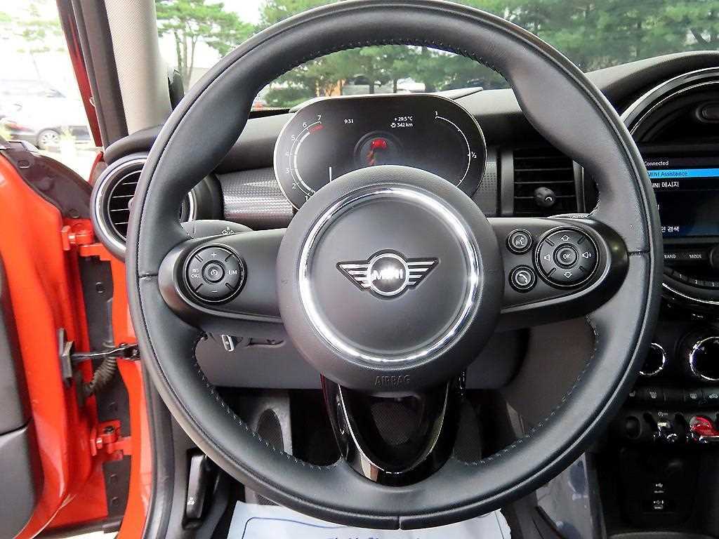 Mini Cooper — photo 08