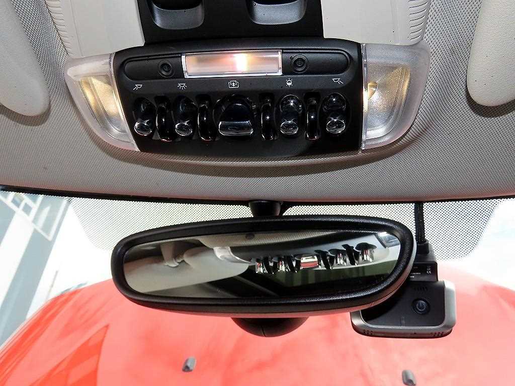 Mini Cooper — photo 16