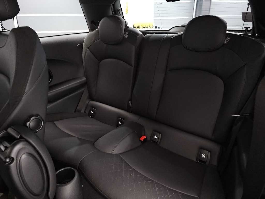 Mini Cooper — photo 12