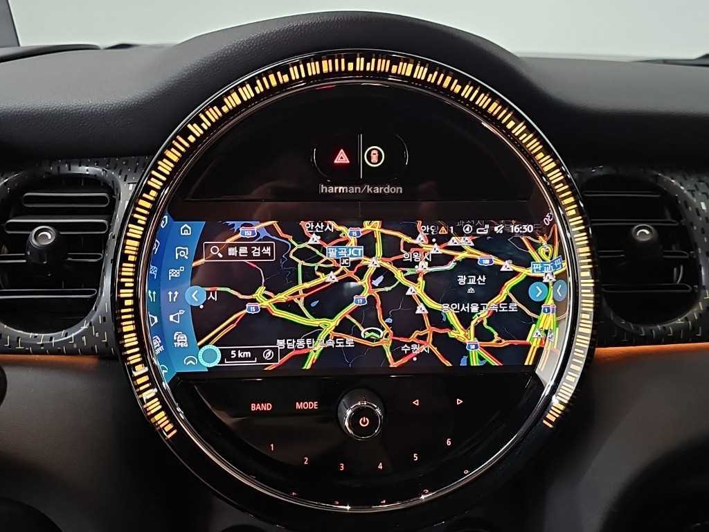 Mini Cooper — photo 13