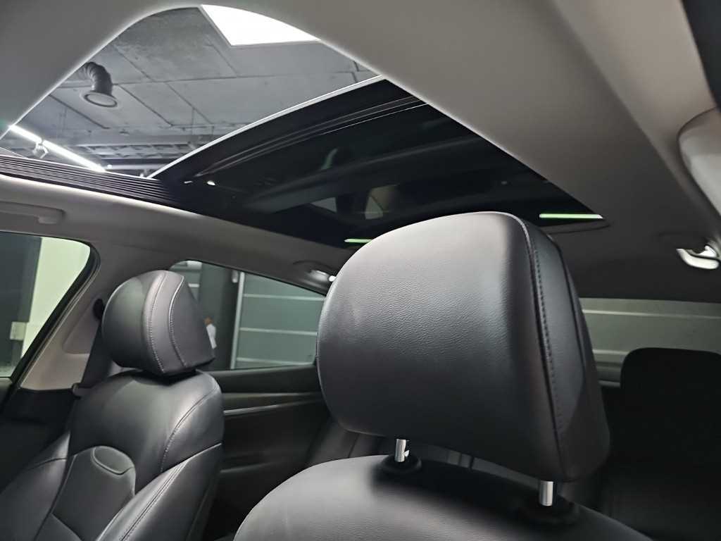 Hyundai Grandeur — photo 14