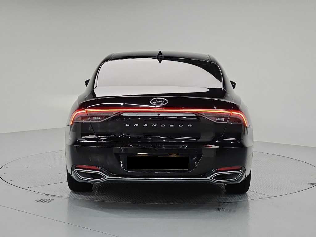 Hyundai Grandeur — photo 03