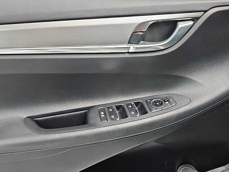 Hyundai Grandeur — photo 16
