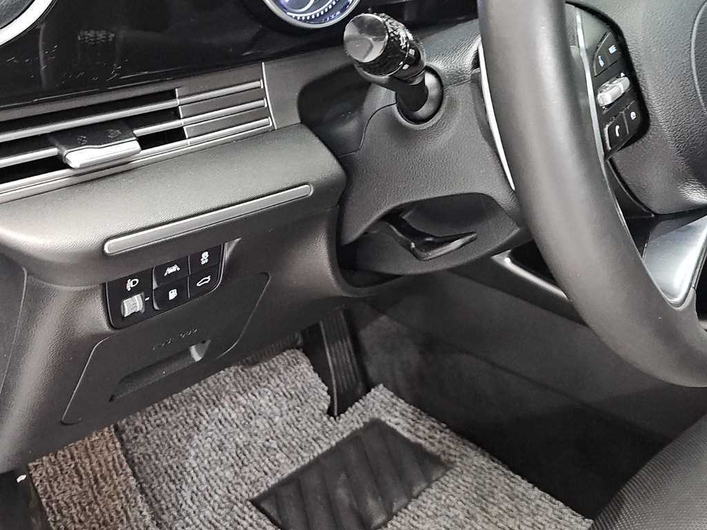 Hyundai Grandeur — photo 17