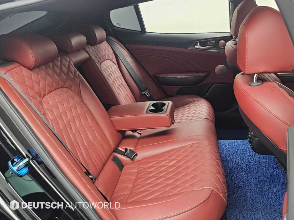 Kia Stinger — photo 12