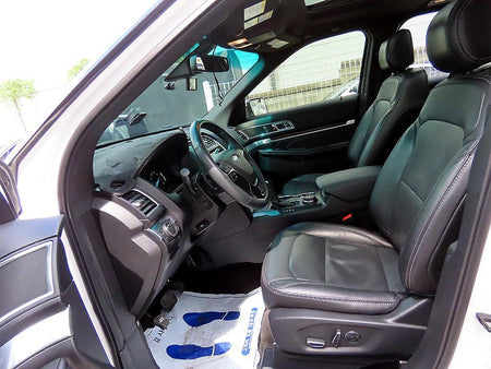Ford Explorer — photo 05