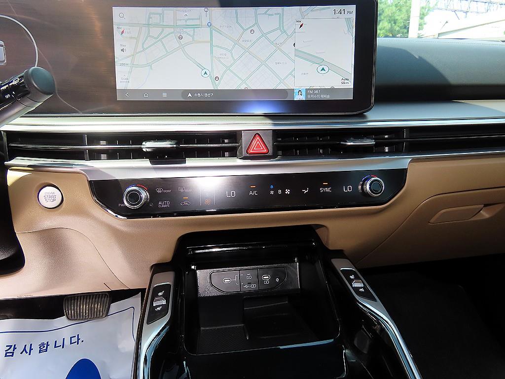 Kia Sorento — photo 13