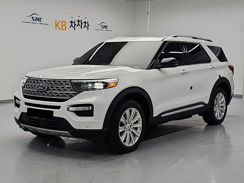 Ford Explorer — photo 01