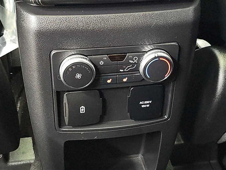Ford Explorer — photo 13