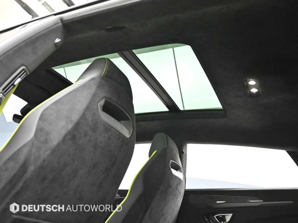 Lamborghini Urus — photo 18