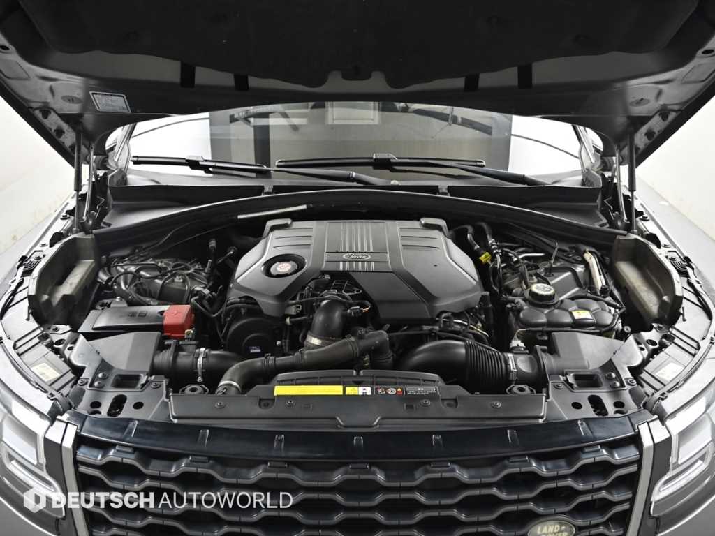 Land Rover Range Rover Velar — photo 06