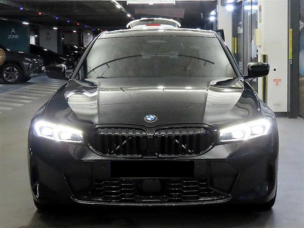 BMW 3-Series — photo 02