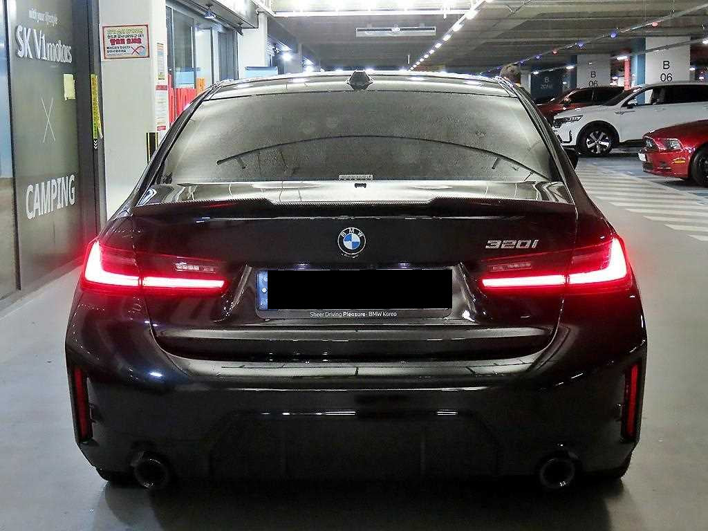 BMW 3-Series — photo 05