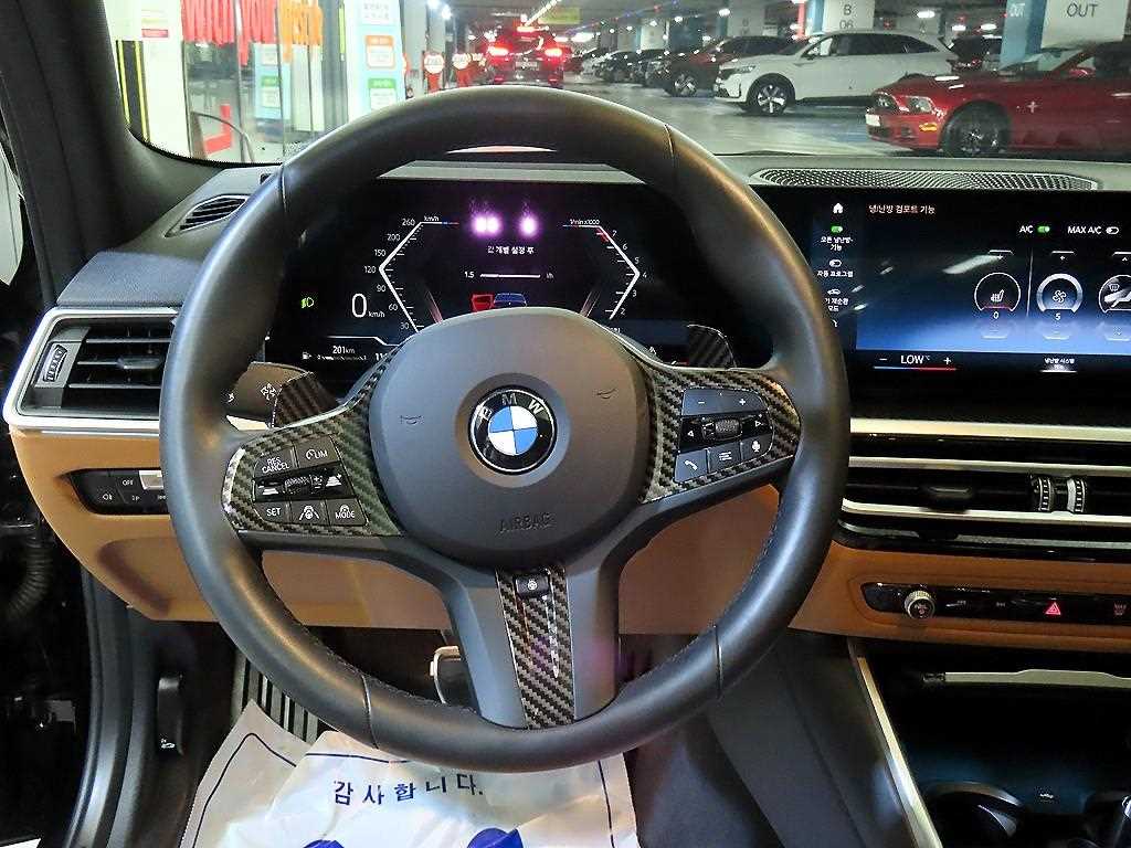 BMW 3-Series — photo 08