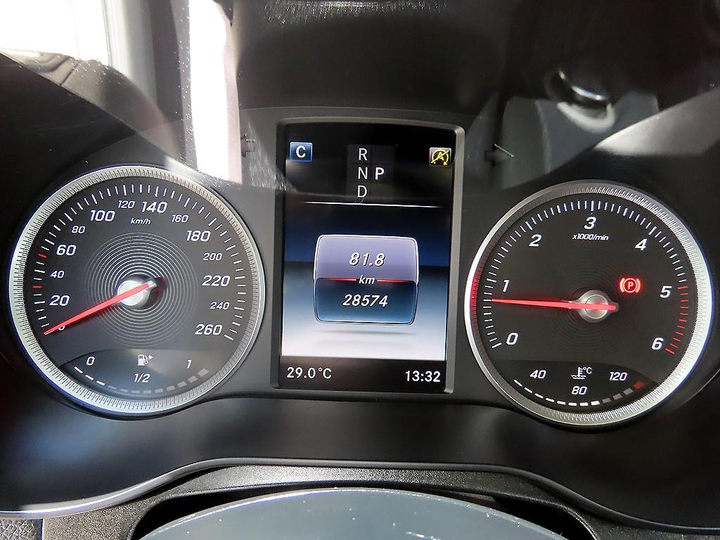 Mercedes-Benz GLC-Class — photo 09