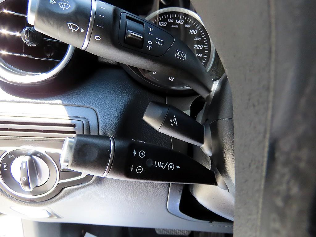 Mercedes-Benz GLC-Class — photo 12
