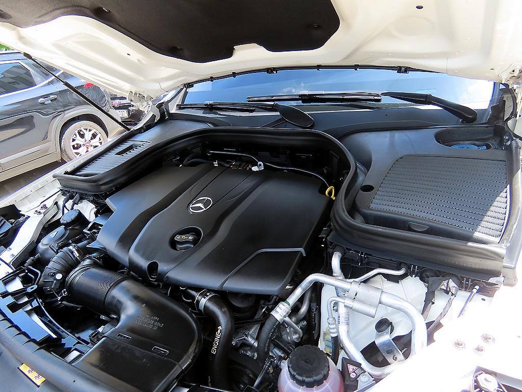Mercedes-Benz GLC-Class — photo 19