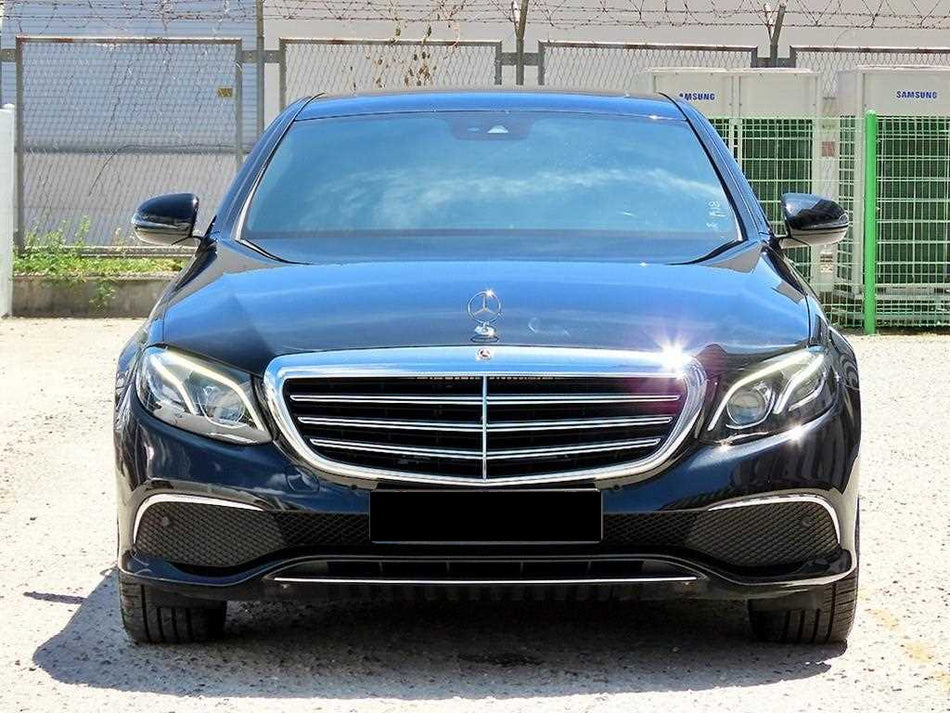 Mercedes-Benz E-Class — photo 01