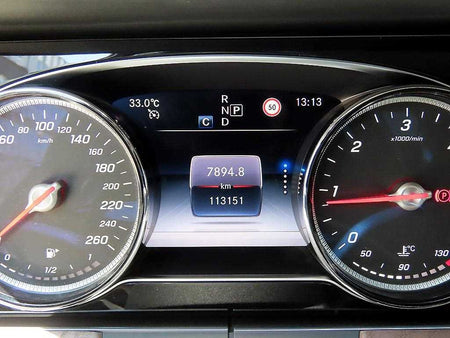Mercedes-Benz E-Class — photo 09