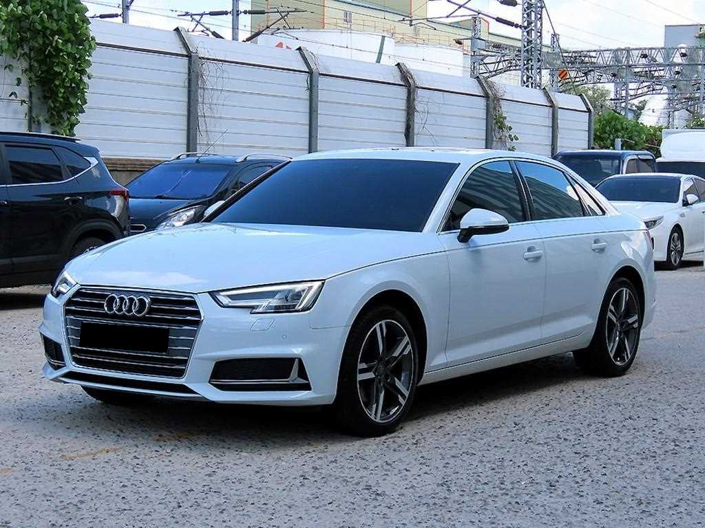Audi A4 — photo 02