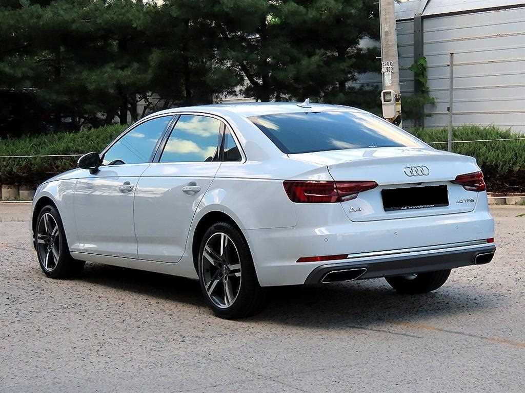Audi A4 — photo 03