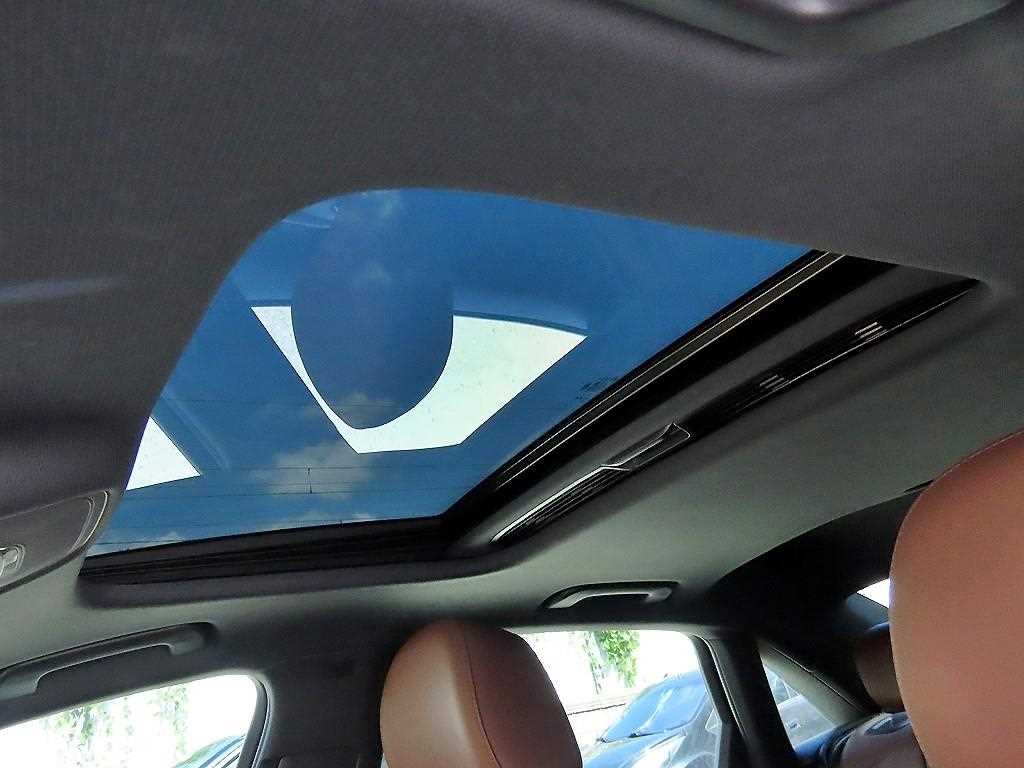 Audi A4 — photo 17