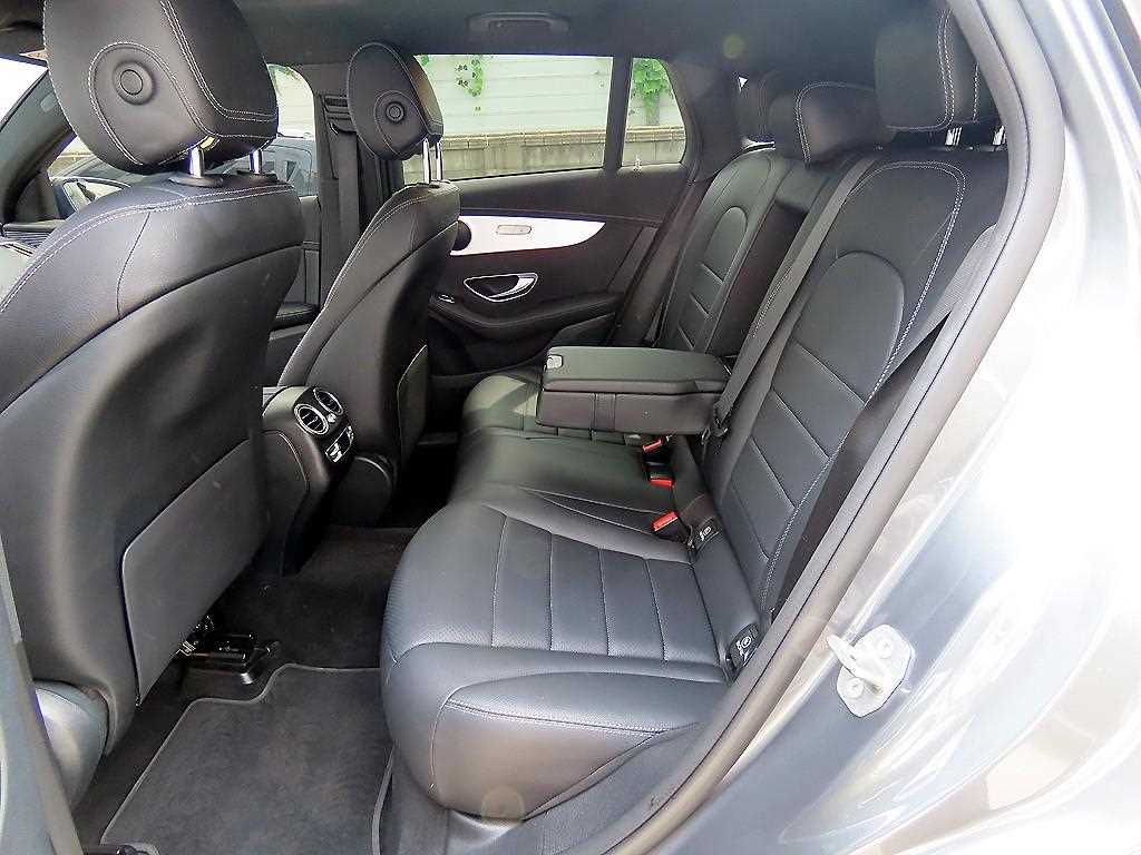 Mercedes-Benz EQC — photo 06