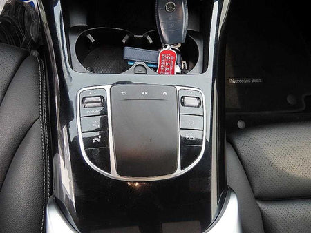 Mercedes-Benz EQC — photo 14