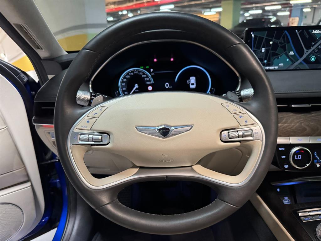 Genesis G80 — photo 10
