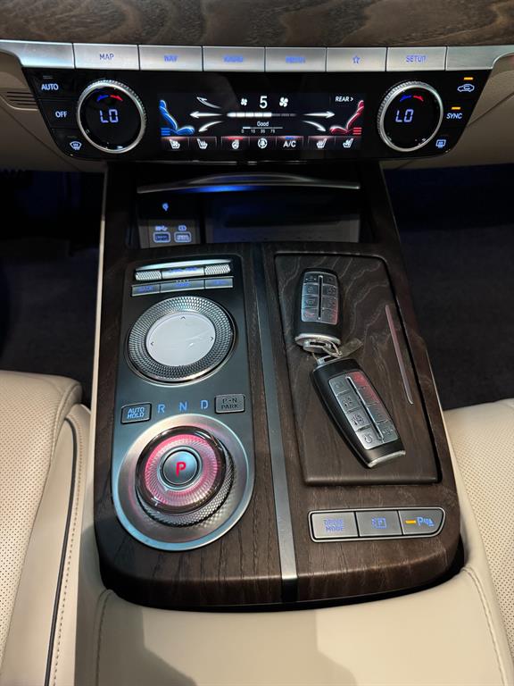 Genesis G80 — photo 14