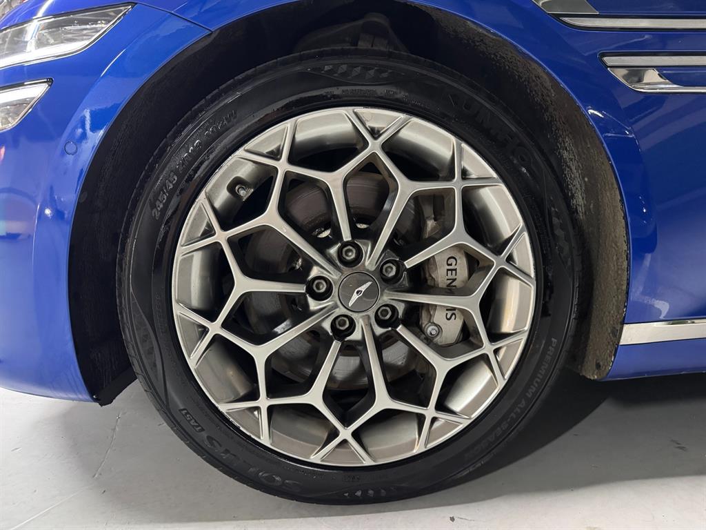 Genesis G80 — photo 18