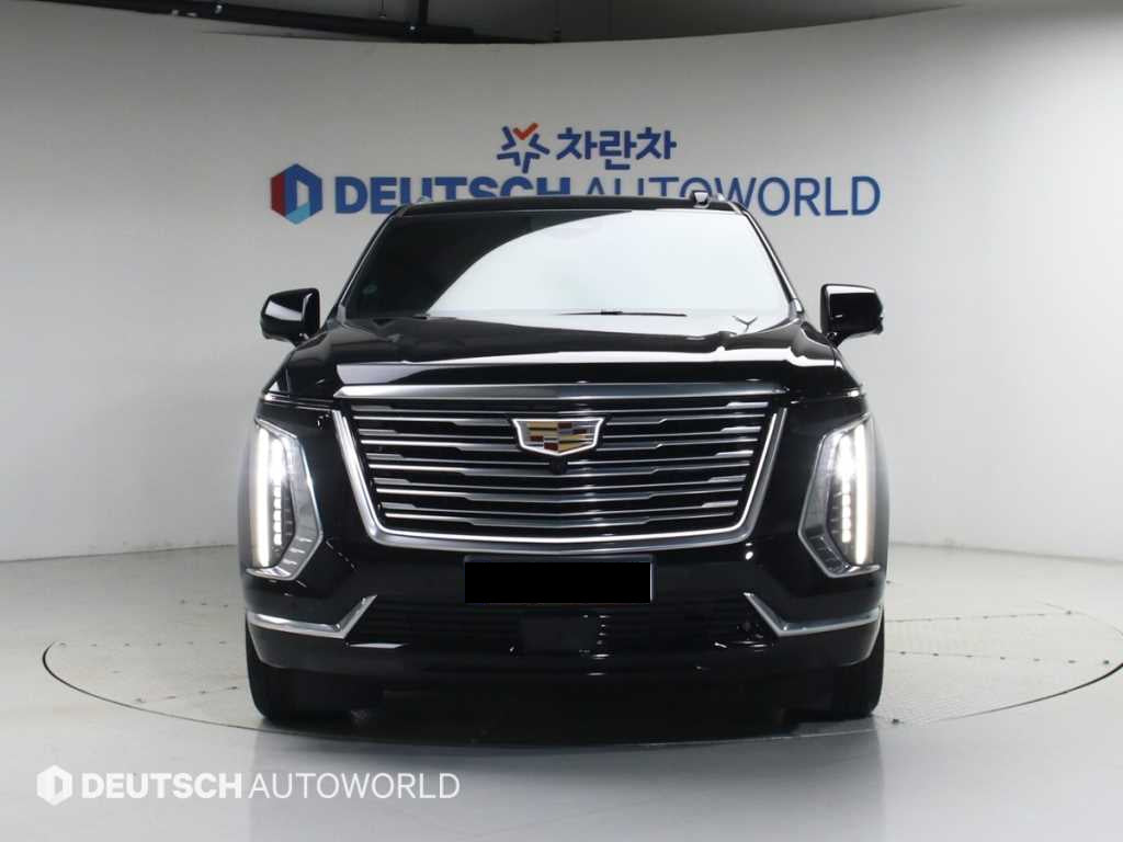 Cadillac Escalade — photo 03