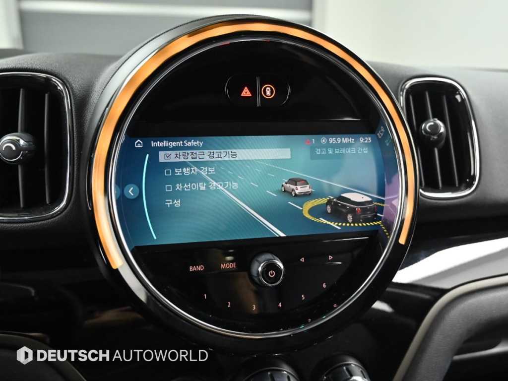 Mini Countryman — photo 17