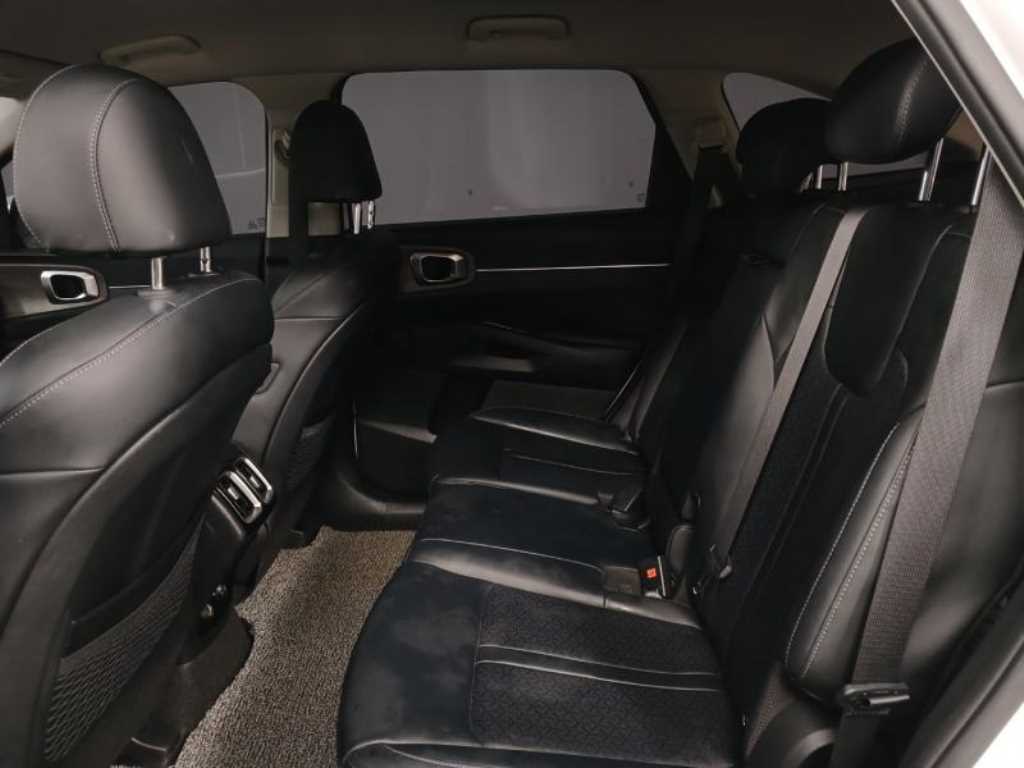 Kia Sorento — photo 08