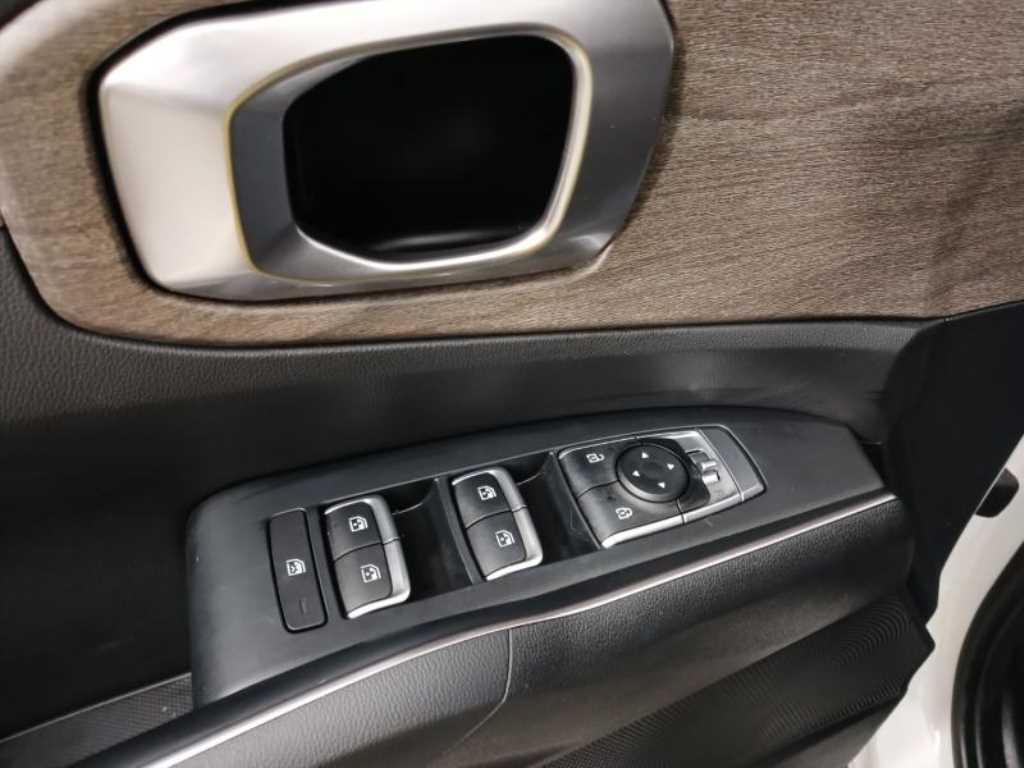 Kia Sorento — photo 09
