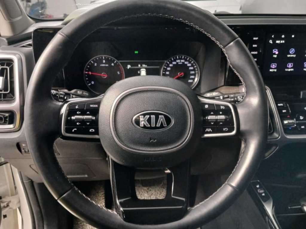 Kia Sorento — photo 13