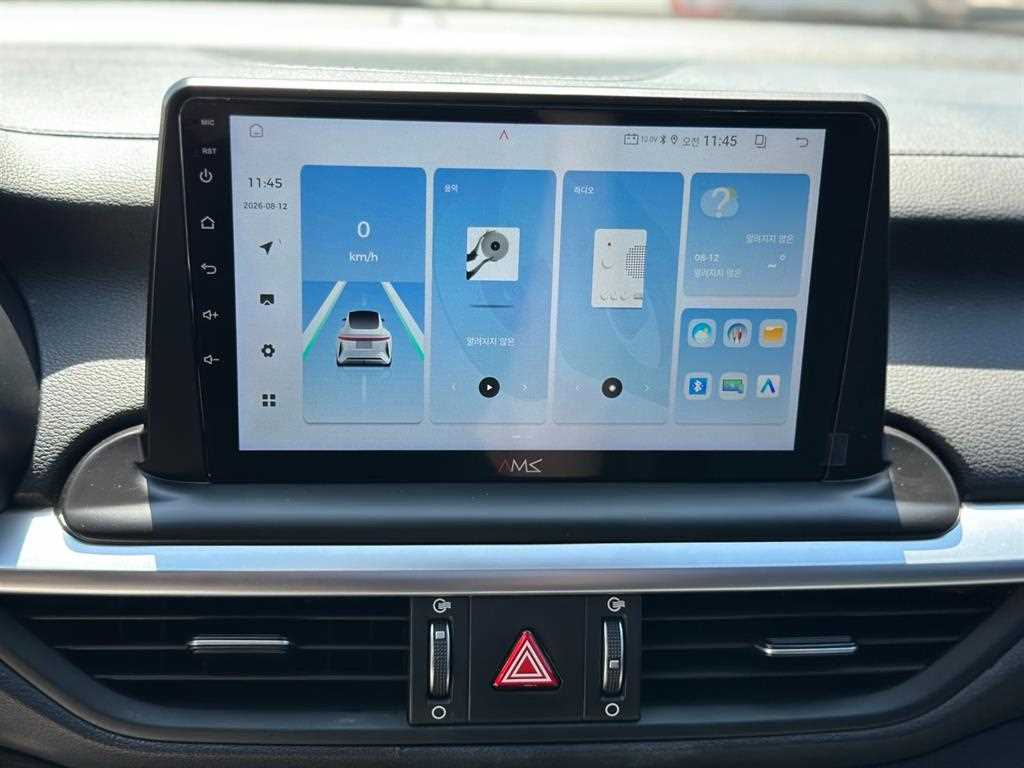 Kia K3 — photo 01