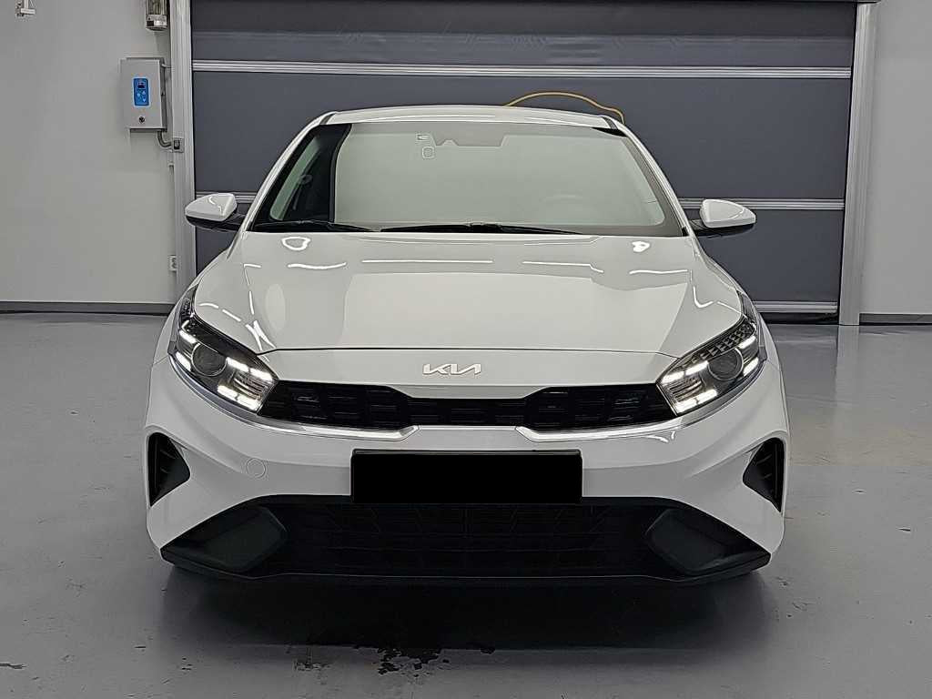 Kia K3 — photo 04