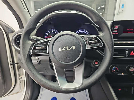 Kia K3 — photo 11