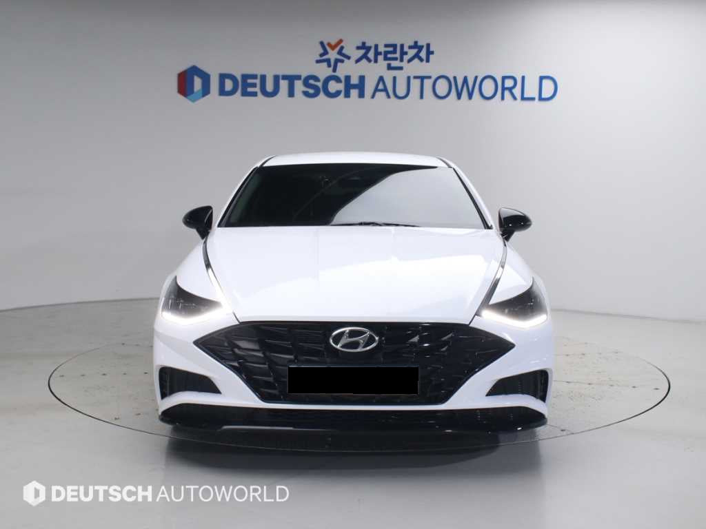Hyundai Sonata — photo 03