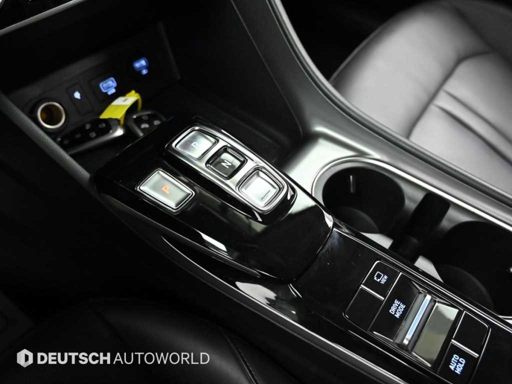 Hyundai Sonata — photo 09